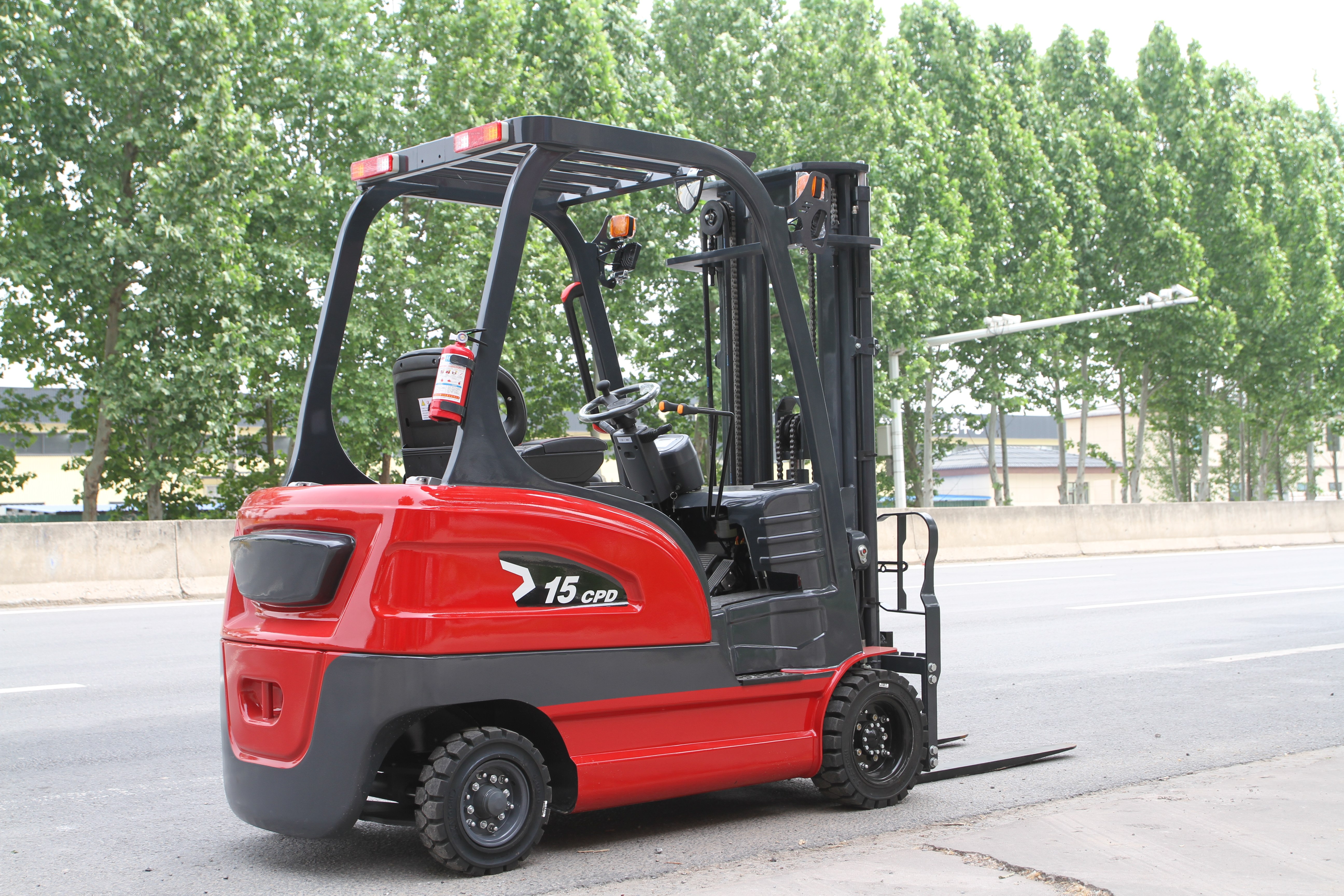 Cheap Price Forklift Truck Hydraulic CPD15 Electric Forklifts Two-stage Mast 3000mm Lifting Height