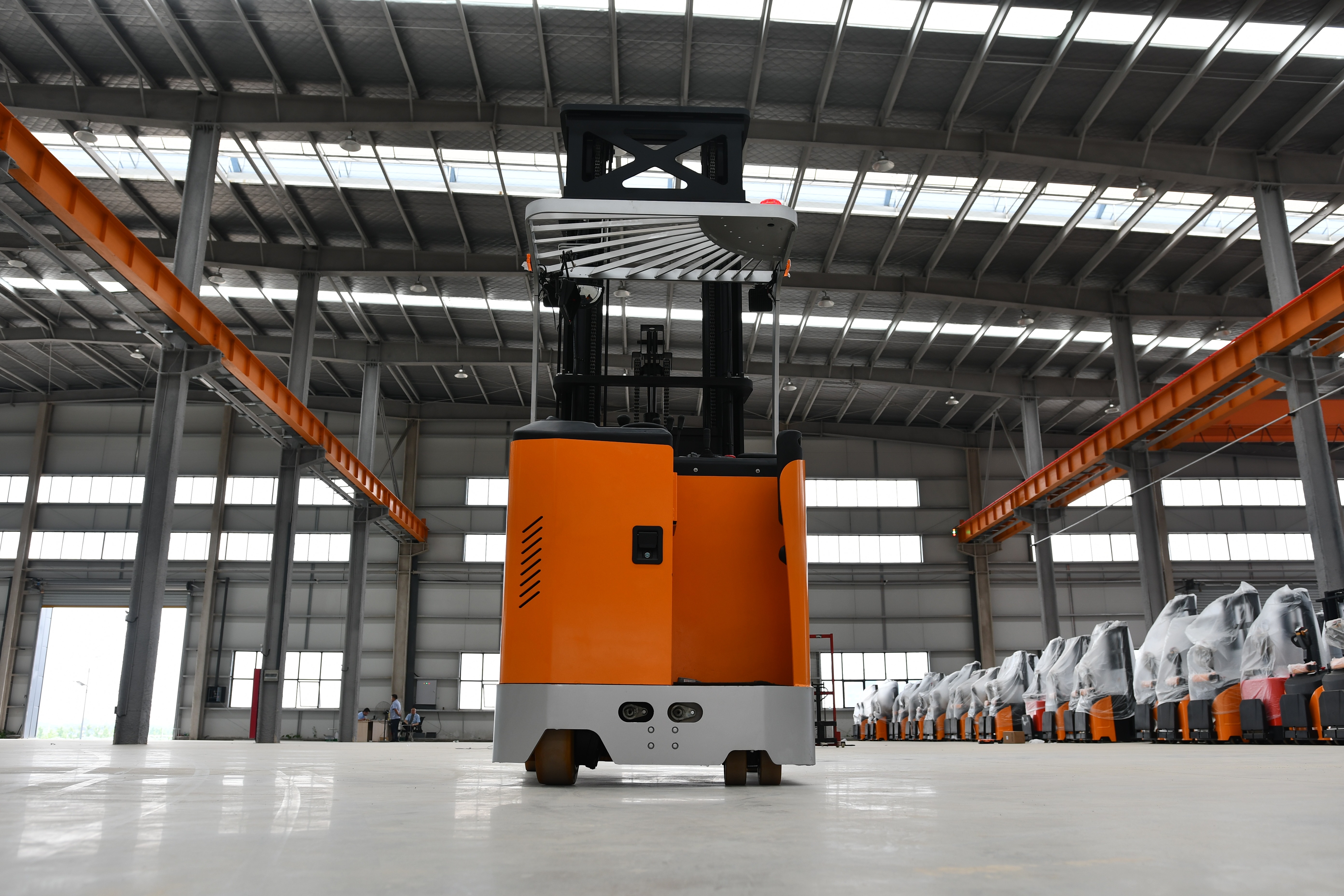 Wholesale Stand Type Electric Reach Forklift 2000kg Loading Capacity Battery Power CQD20-40 Reach Truck