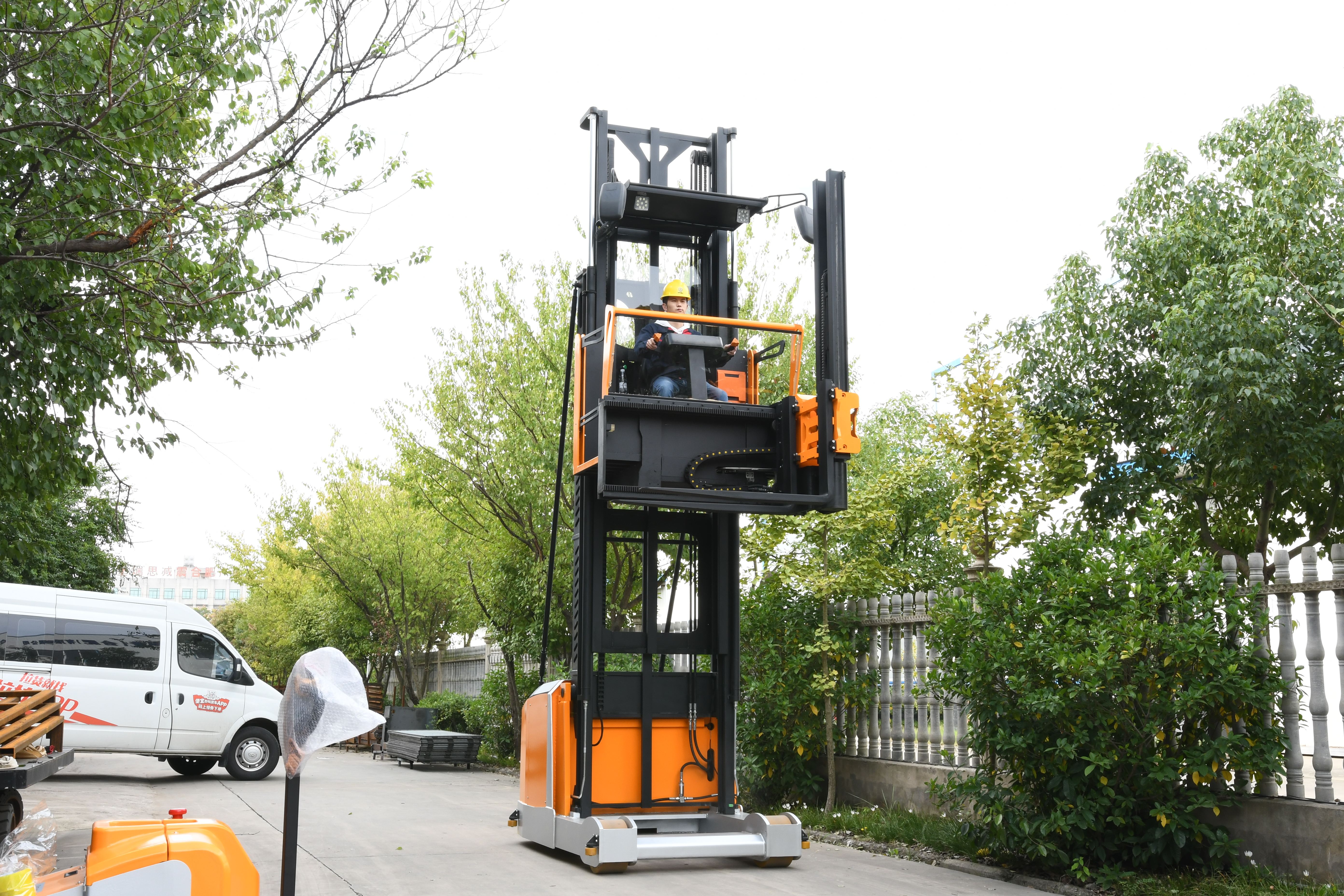 3 Way Pallet Stacker CDMX15-90S Electric Forklift Full AC System Good Quality Warehouse Equipments