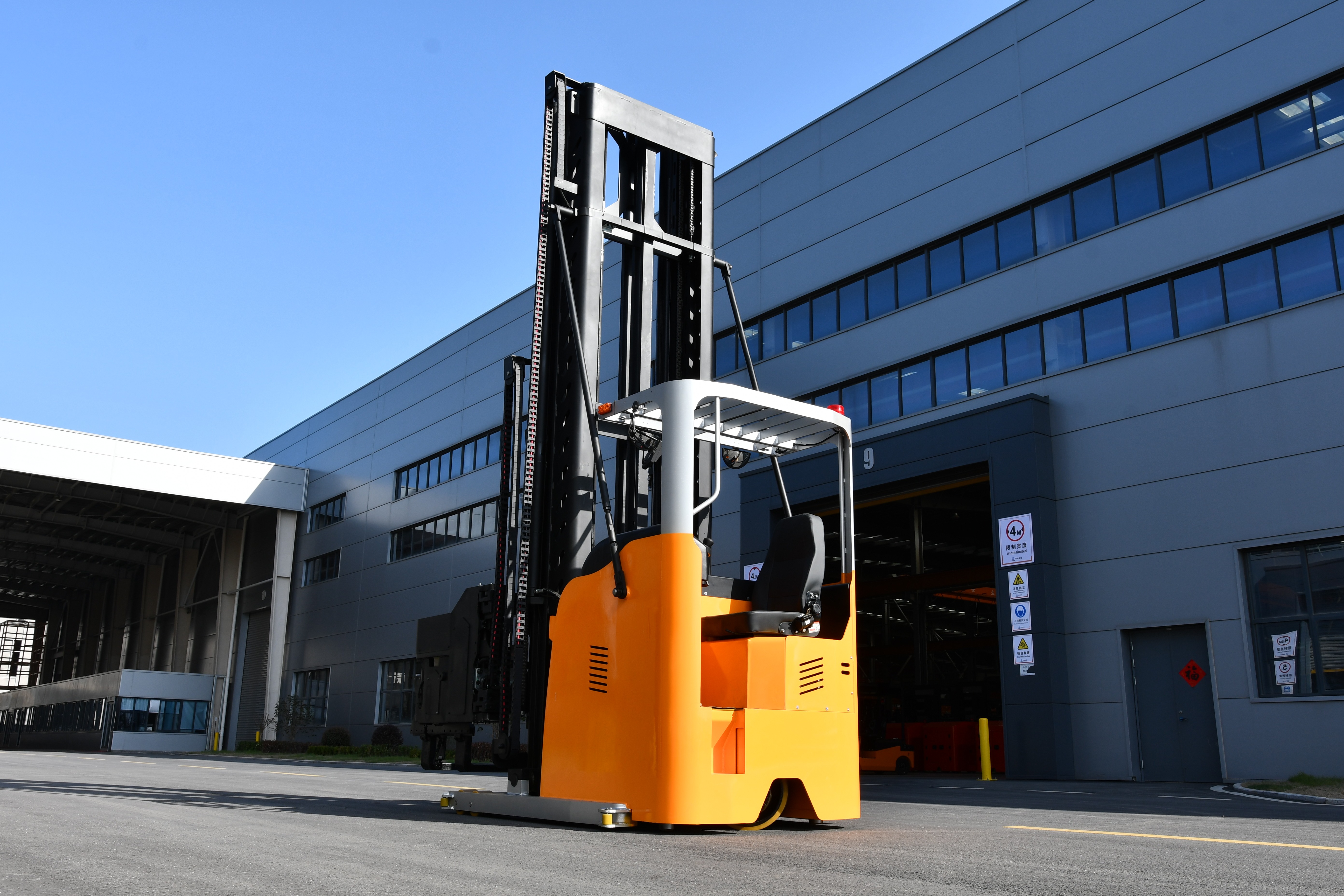 1.5Ton Electric 3 Way Pallet Stacker VNA CDME15-50S Forklift Battery Powered Optional AGV System