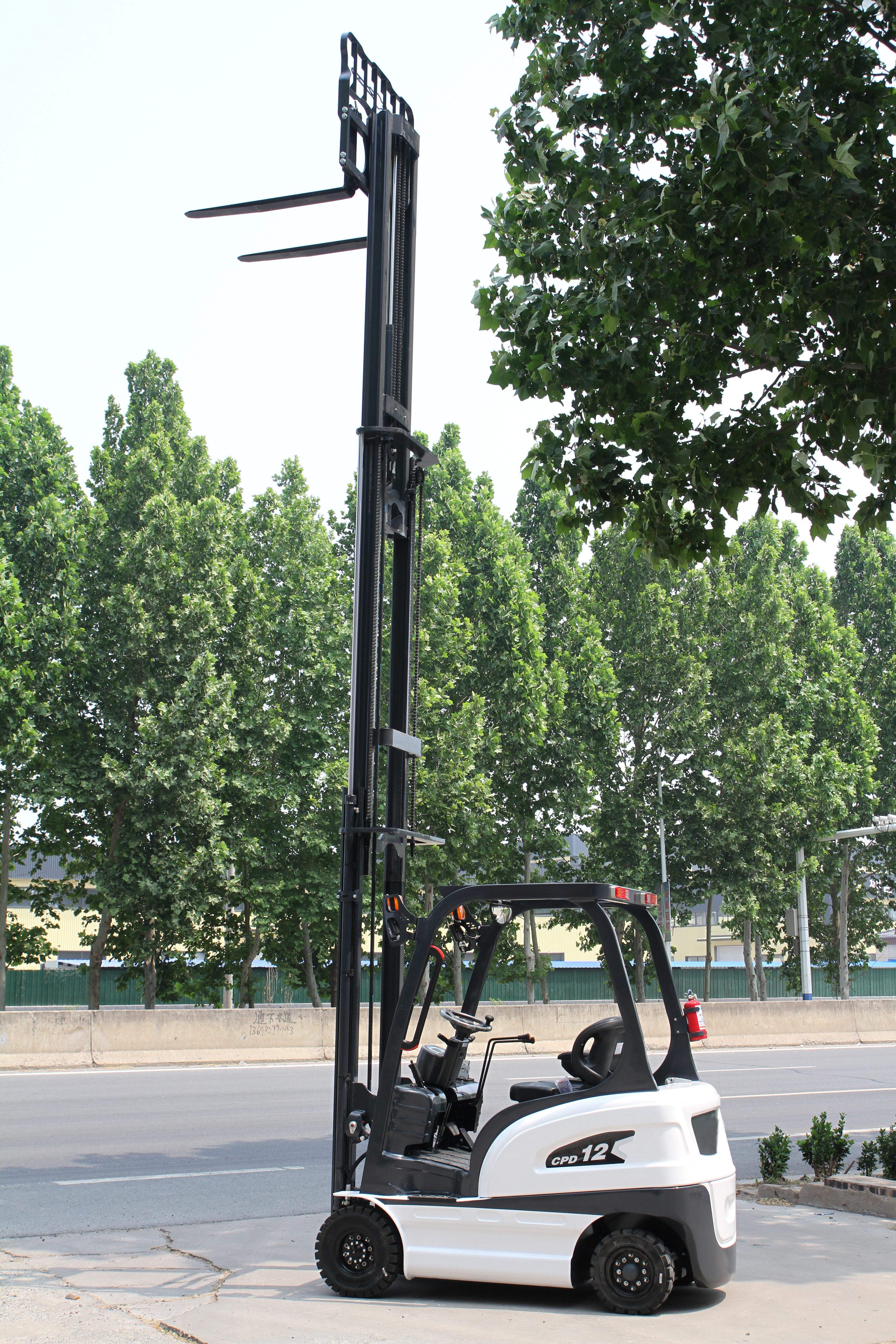 Chinese Manufacturer New CPD12 Electric Forklifts Multifunctional Mini Forklift Truck Battery Powered