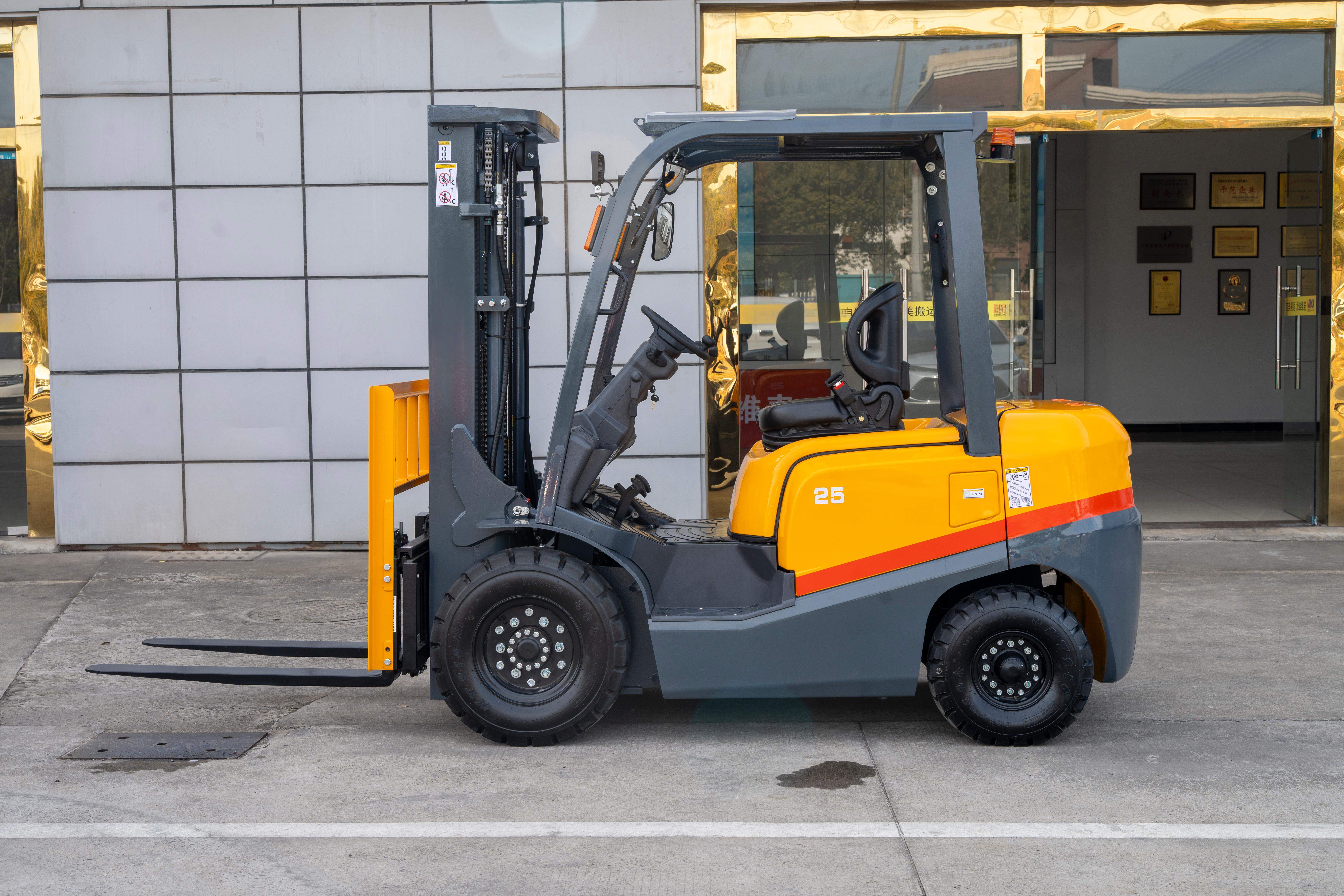 Diesel Forklift CPCD30 Diesel Forklift With Low Price Can Customize