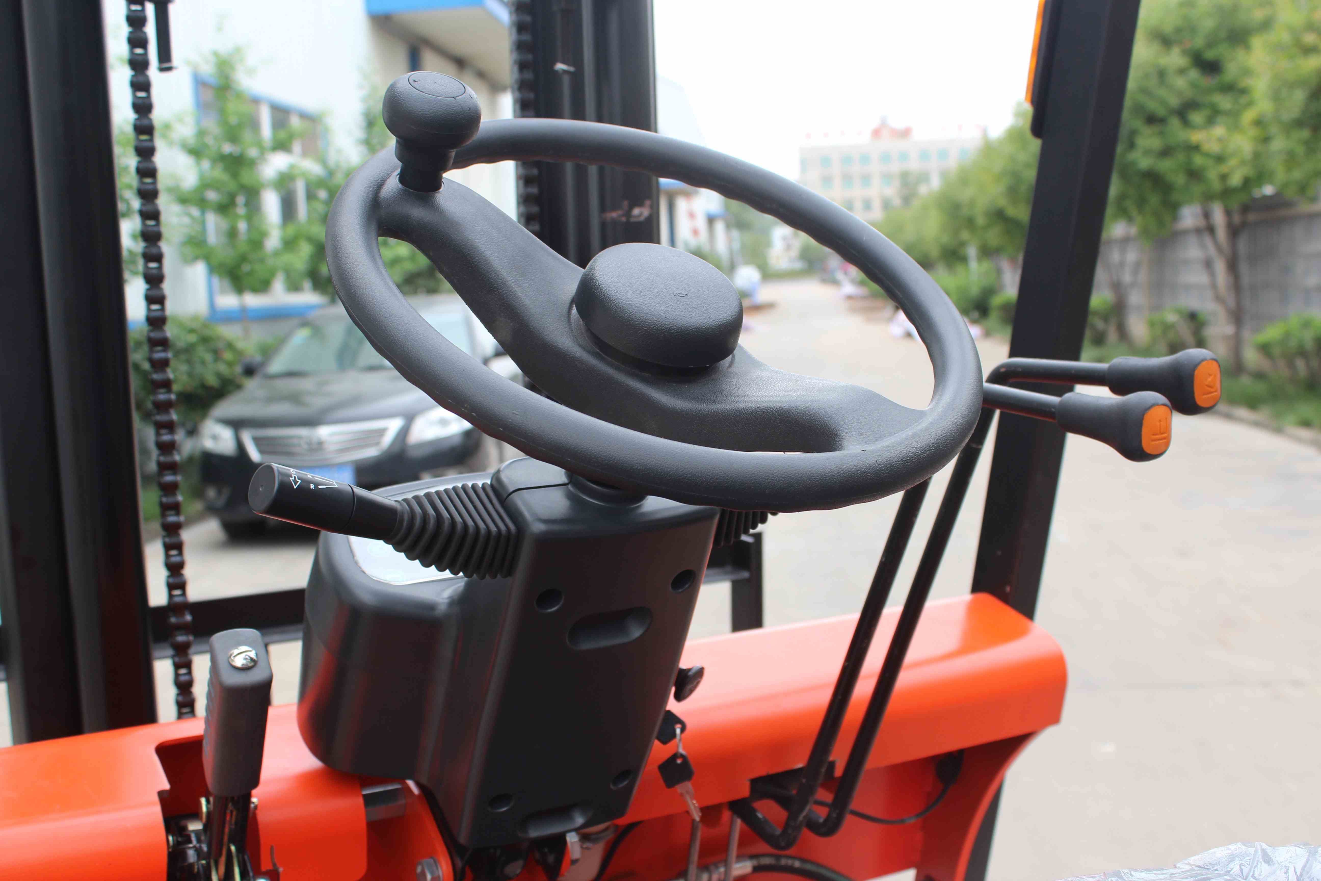 4-wheel Electric Forklift CPD