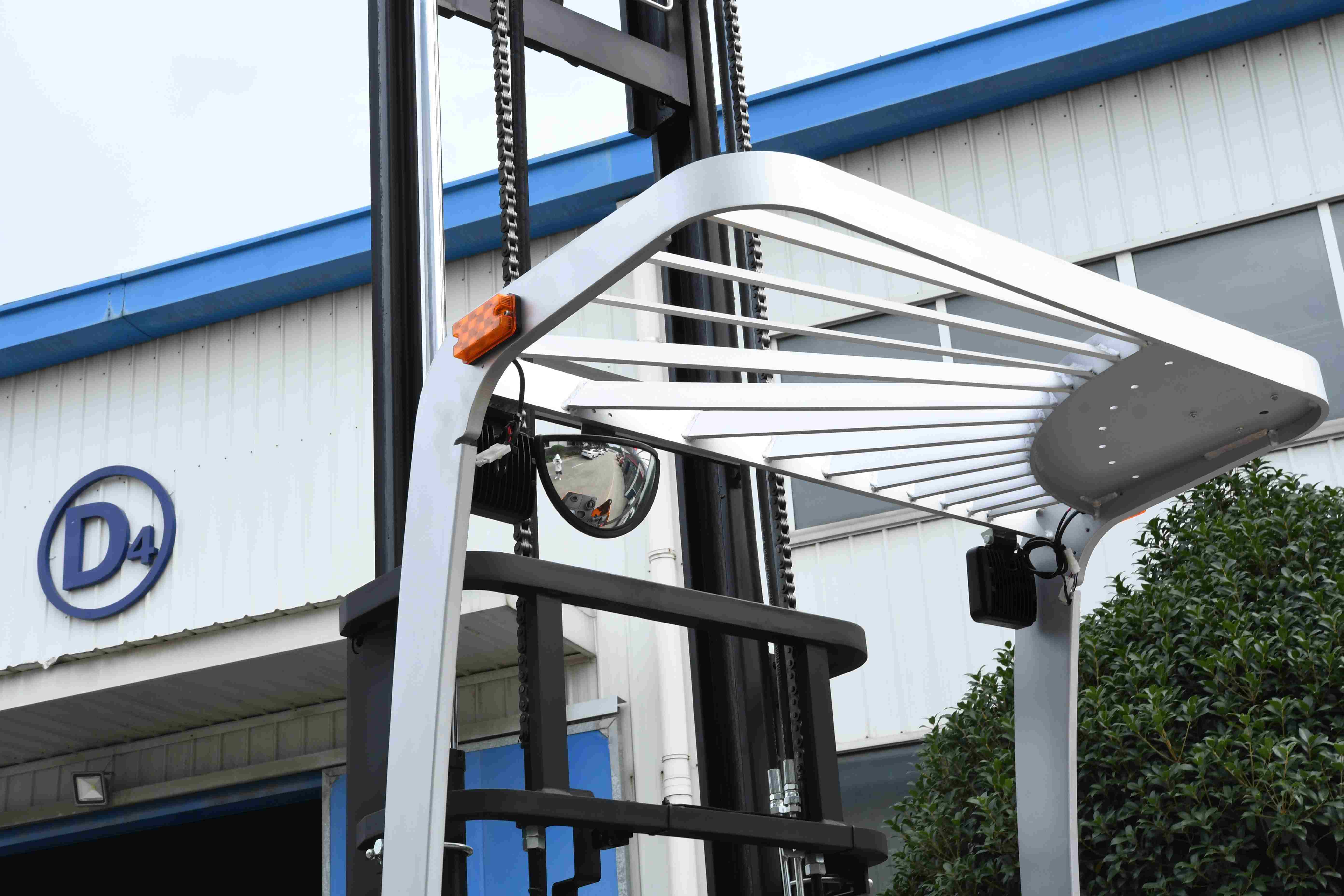 2000kg 2-Stage Mast Stand-On/Seated Reach Electric Forklift CQD15D-30 Battery Lift Truck Side Shifter Function 1.5 Ton Capacity