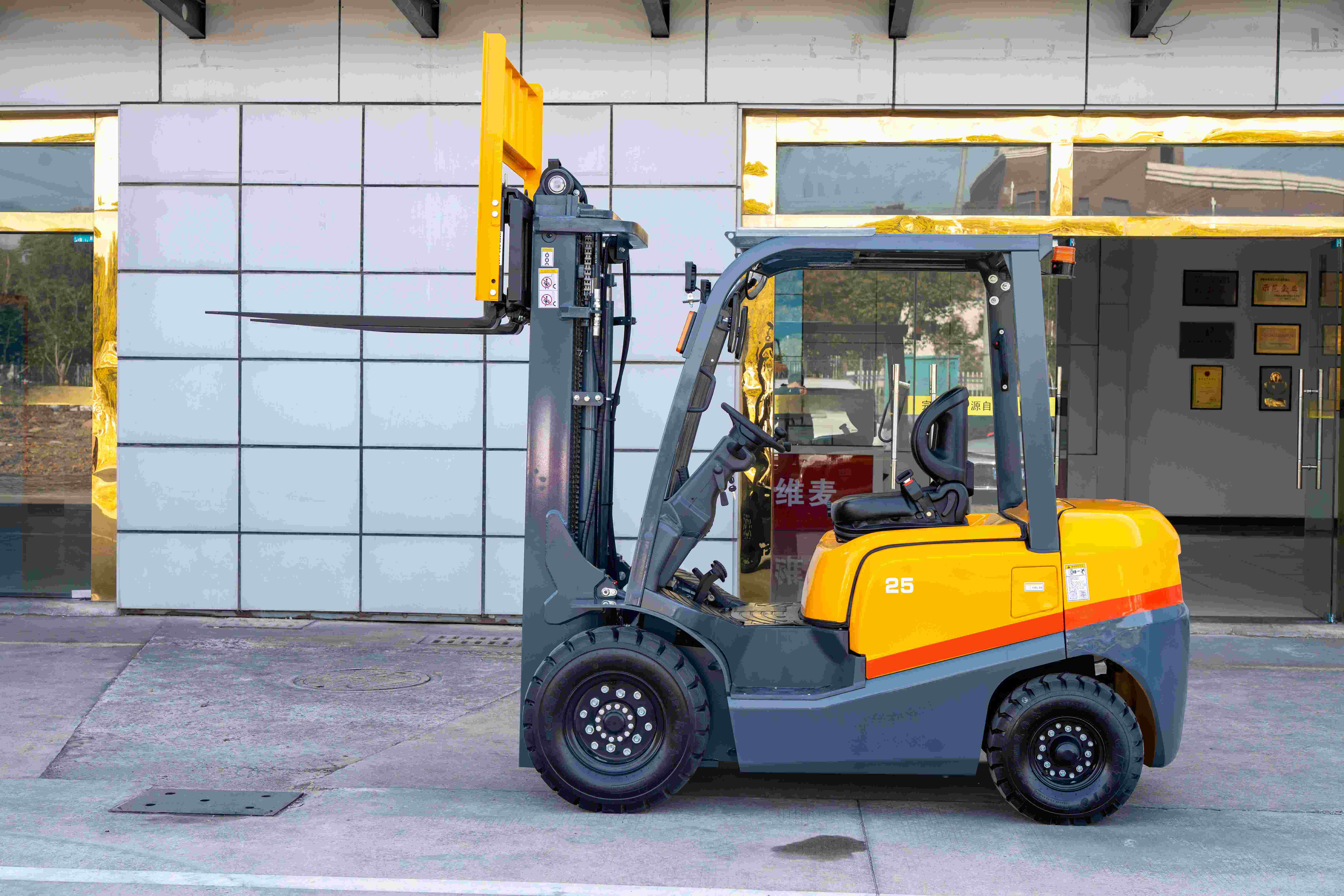 Factory Price CPCD30 3ton diesel Forklift Truck Automatic Transmission Electronic Gear Shift Cheap Price
