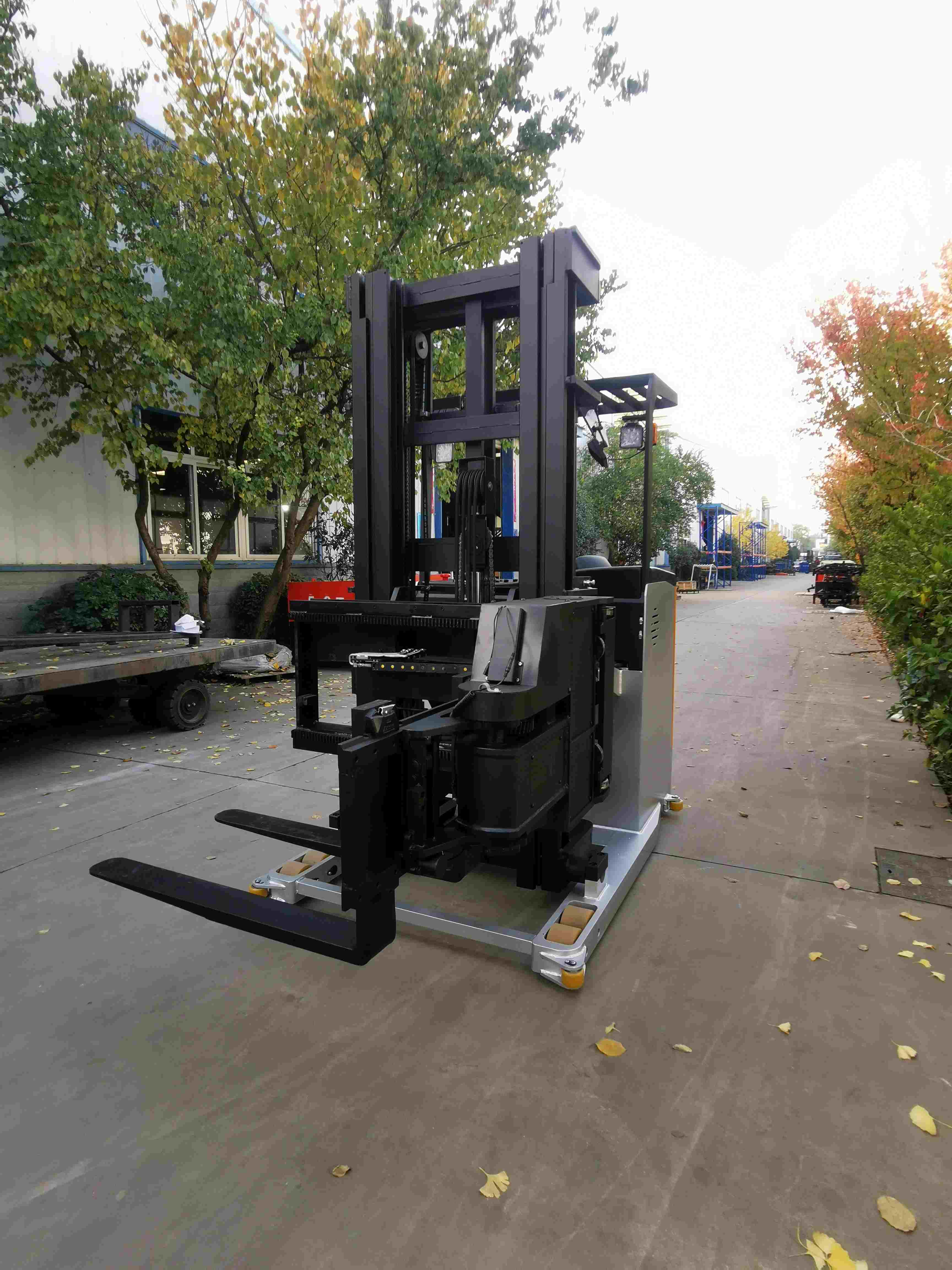 Material Handling Equipment CDDM10-50S Electric Forklift 3-Way Electric Pallet Stacker