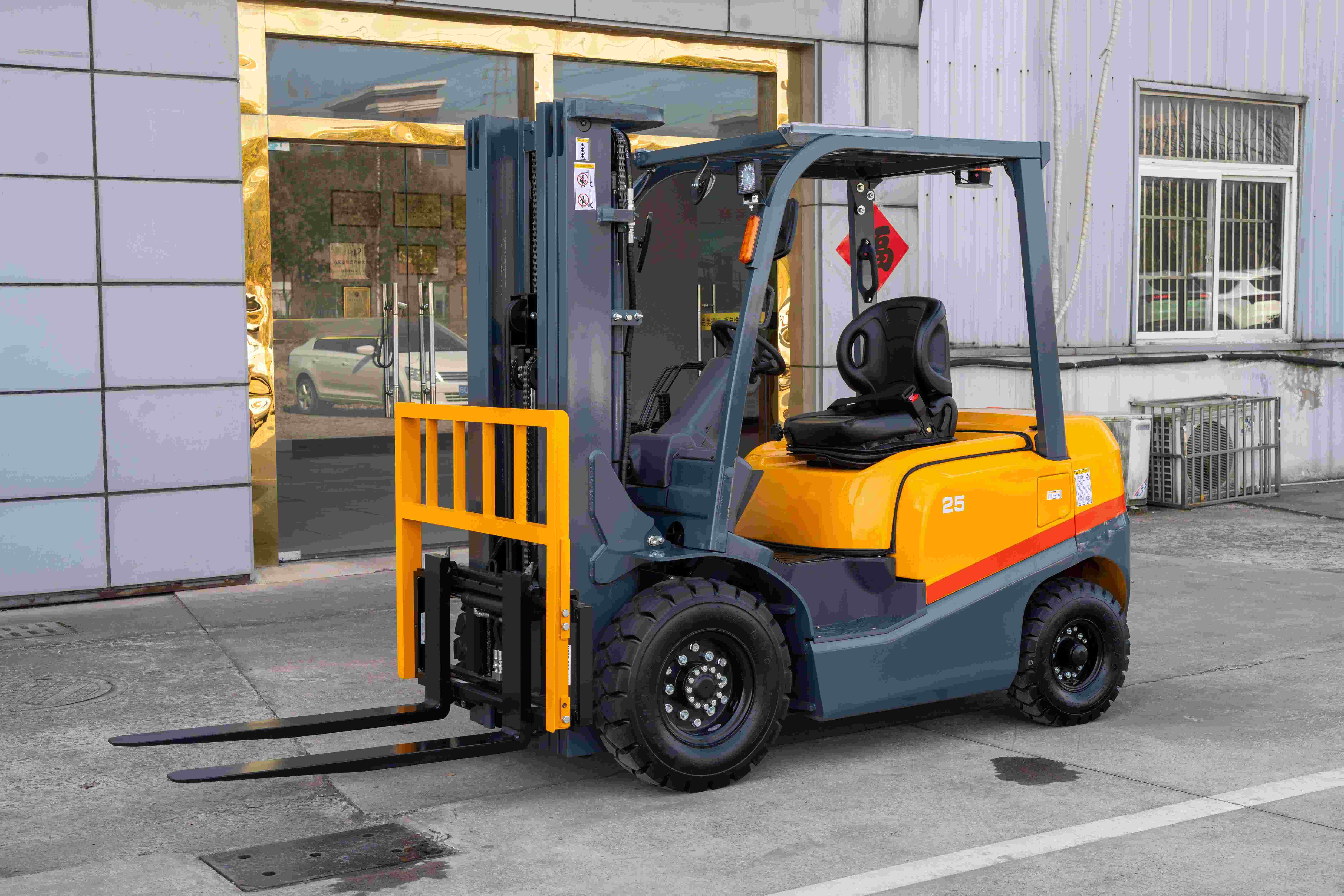 2.0ton Manual Hydraulic Forklift with Good Quality
