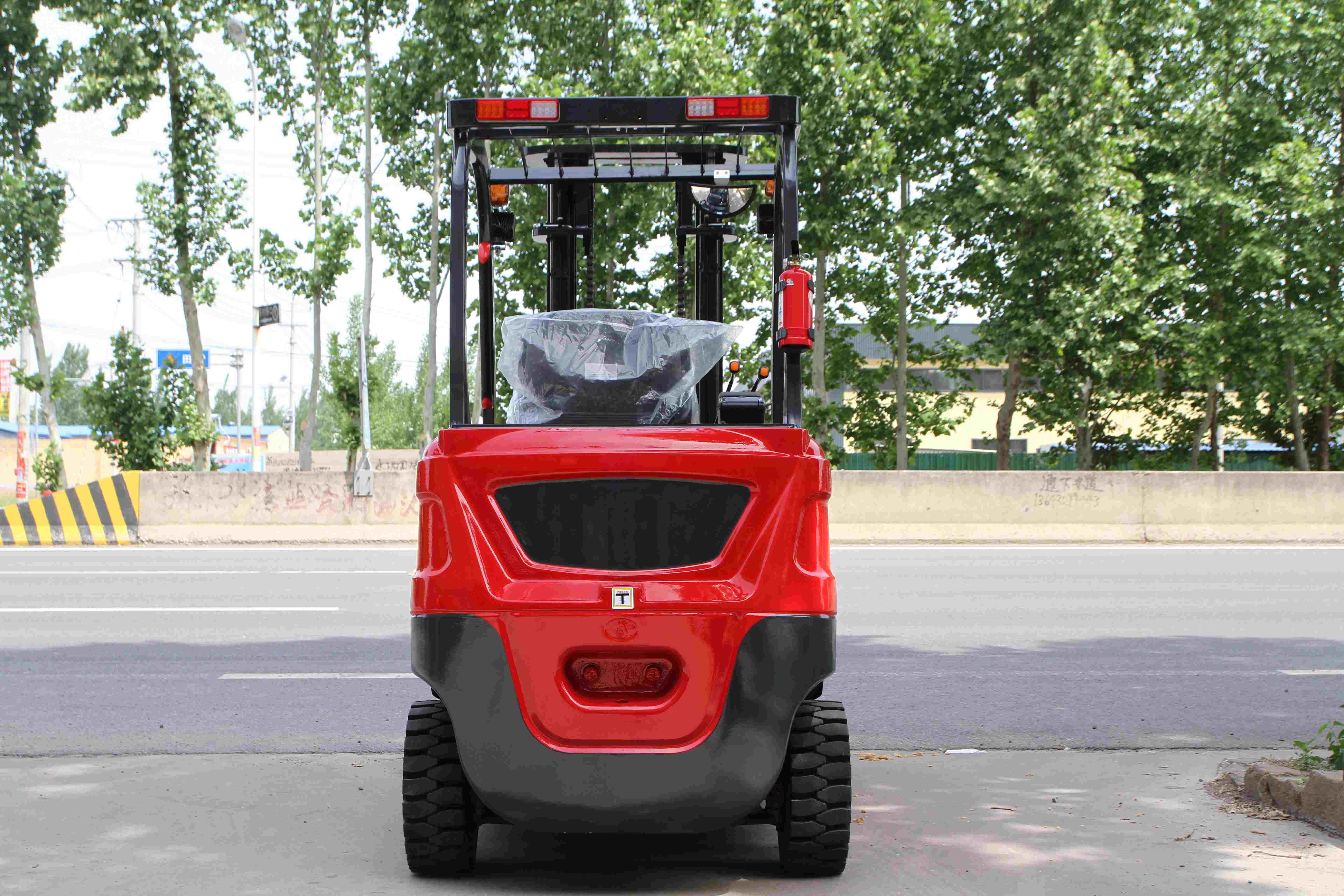 Cheap Price High Quality 2Ton Battery-Powered Electric Forklift CPD20-30 for Warehouse Container Lifting and Loading