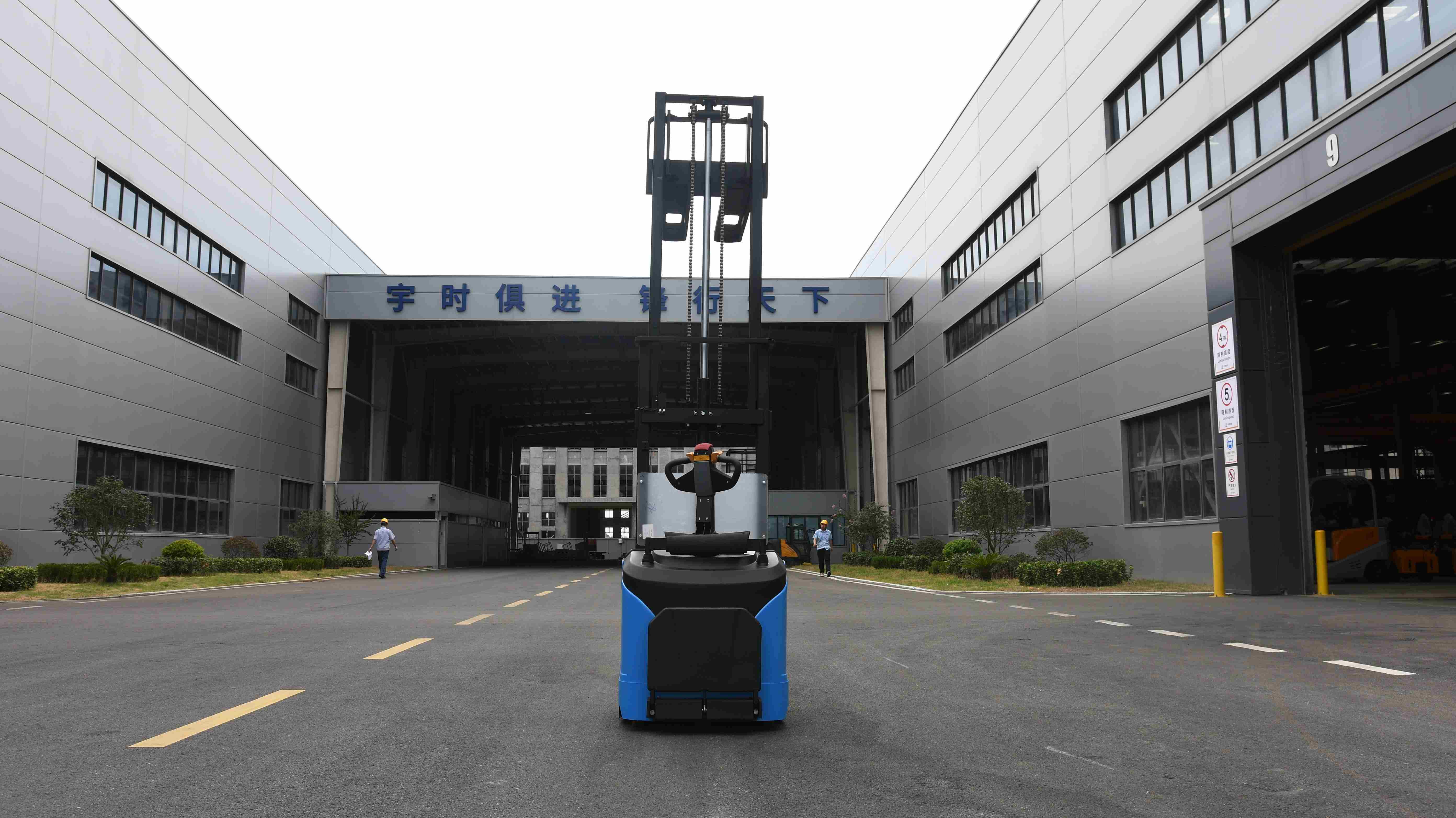 1500kg Electric Pallet Stacker for Warehouse Factory Workshop Handling Truck Jack CDD20II-30