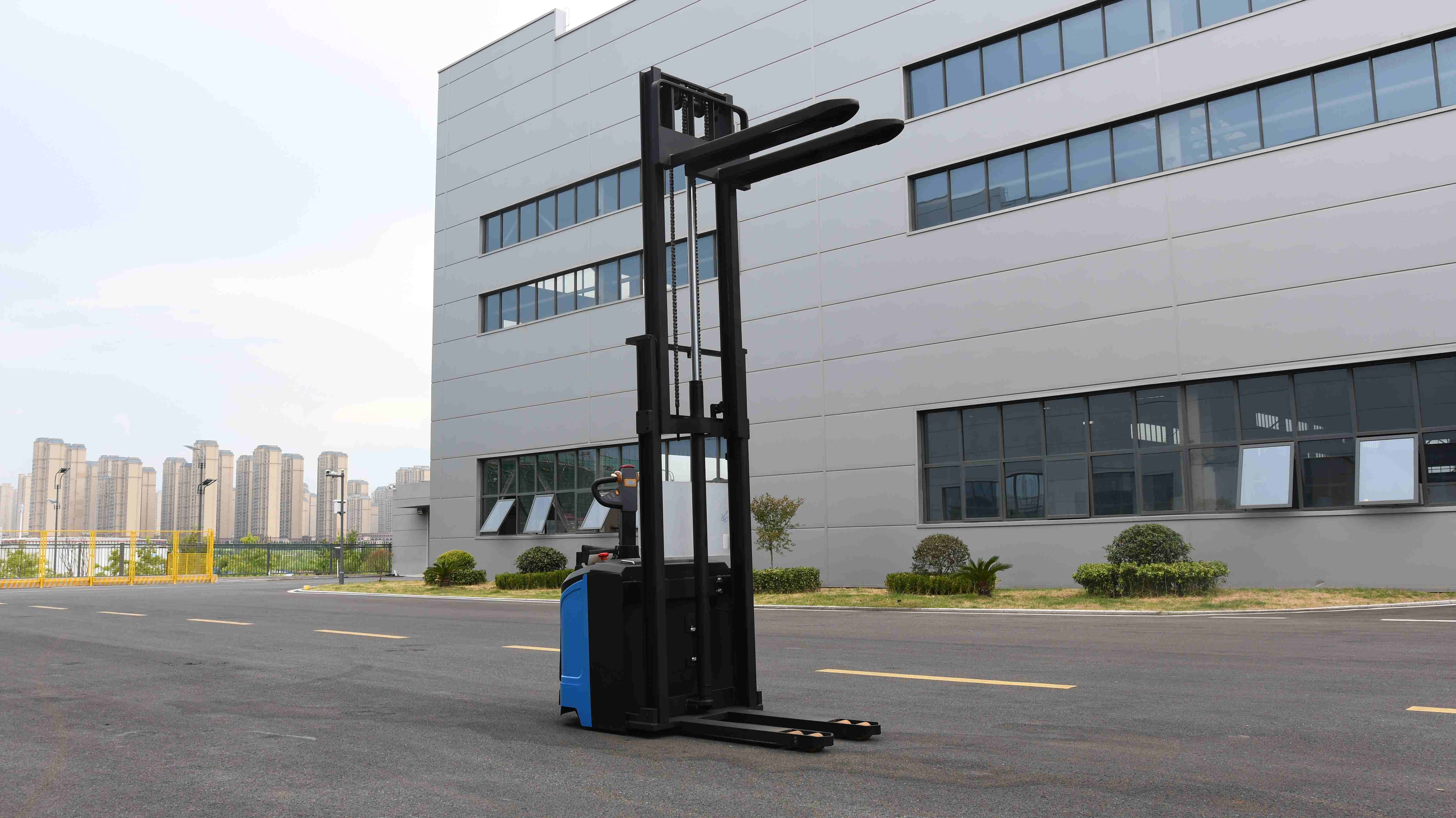 1500kg Electric Pallet Stacker for Warehouse Factory Workshop Handling Truck Jack CDD20II-30