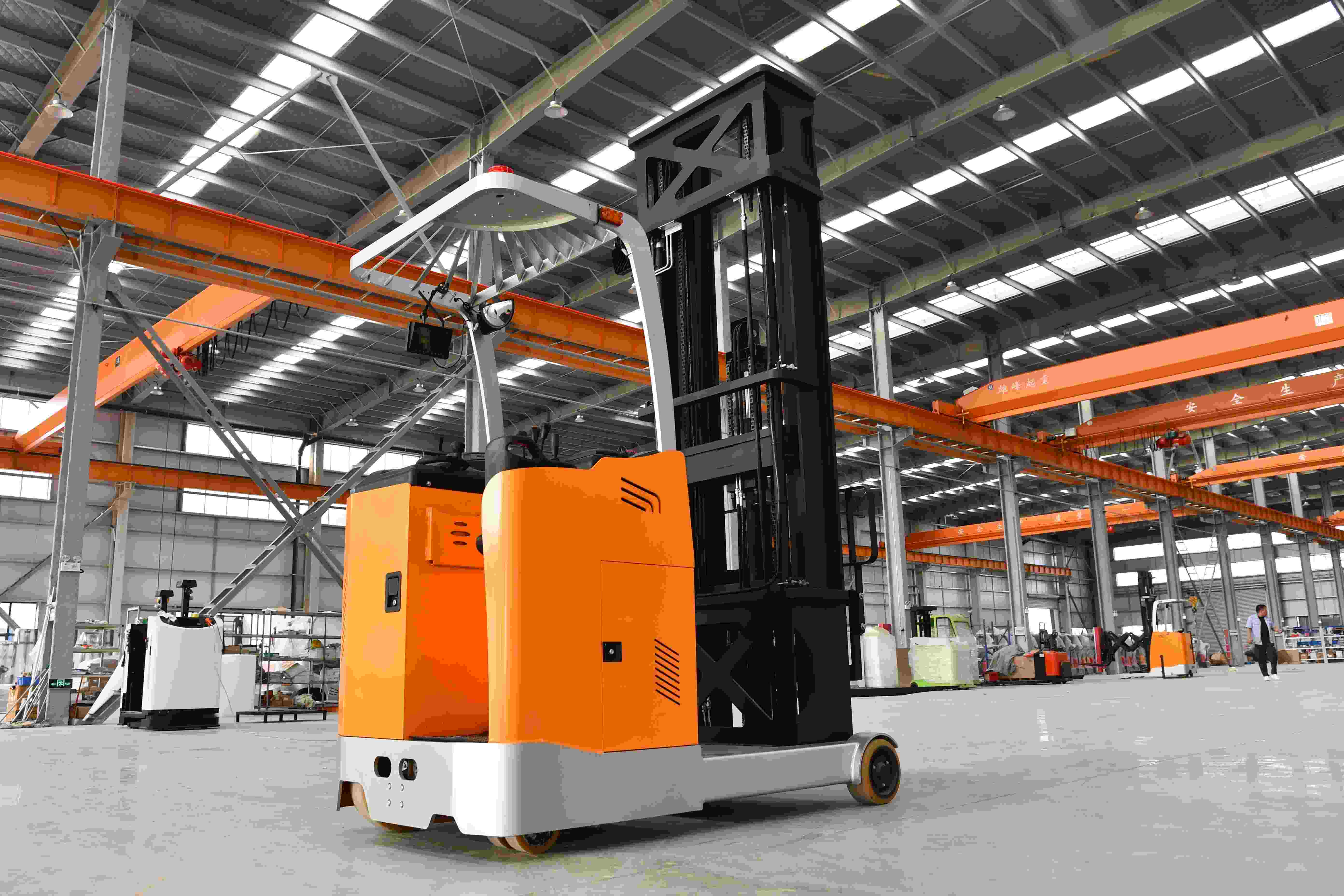 Standing Type 1.5ton Electric Reach Forklifts CQD15M-75S Reach Truck 48V Battery Powered