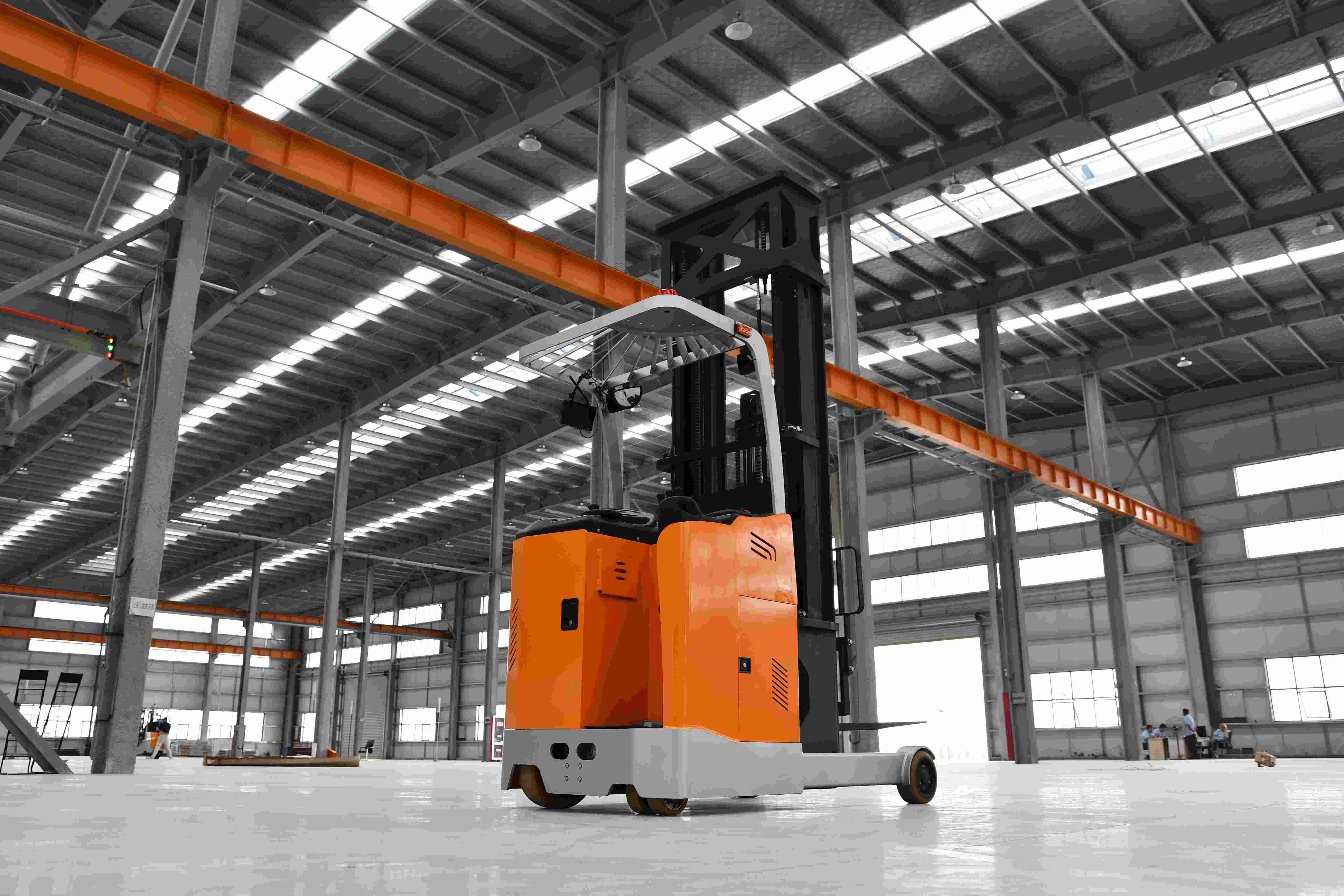2025 Factory New Style CQD15-40 Electric Reach Forklift 7000mm 10500mm Lifting Height Reach Truck