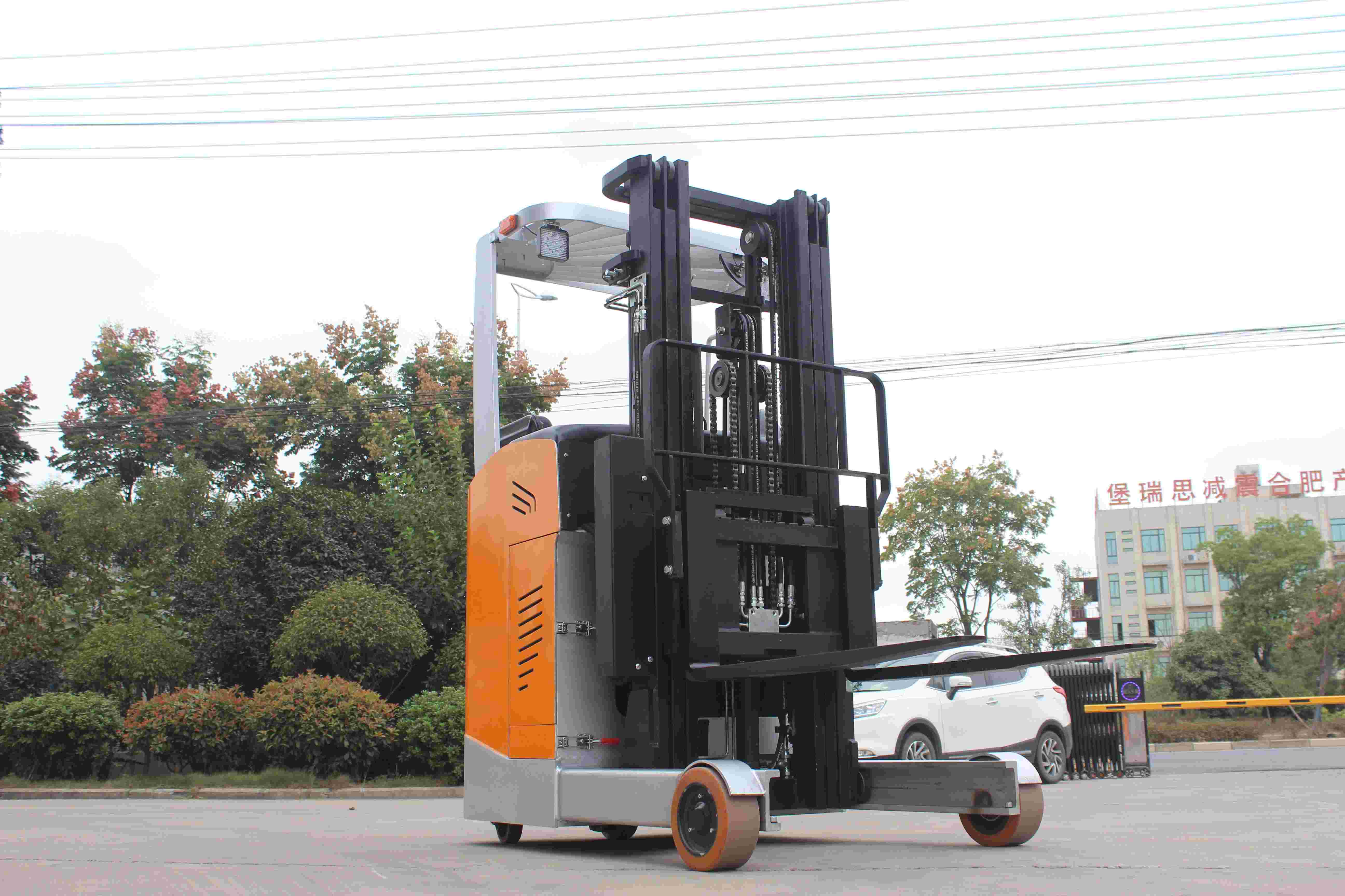 Factory Wholesale 1.5Ton CQDE15C-50S Electric Reach Truck Handling Vertical Suitable for High-rise Storage Racks