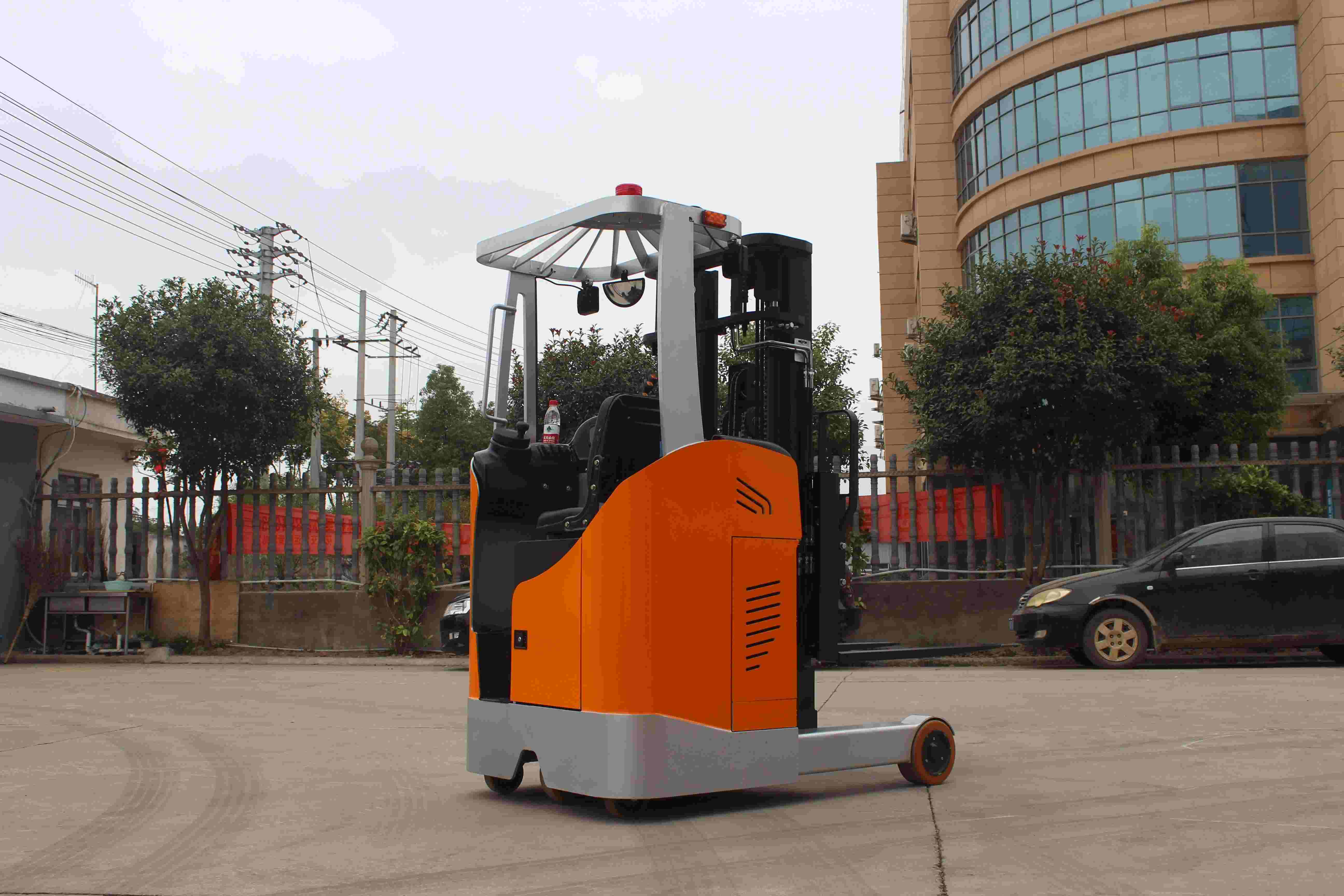 Factory Wholesale 1.5Ton CQDE15C-50S Electric Reach Truck Handling Vertical Suitable for High-rise Storage Racks