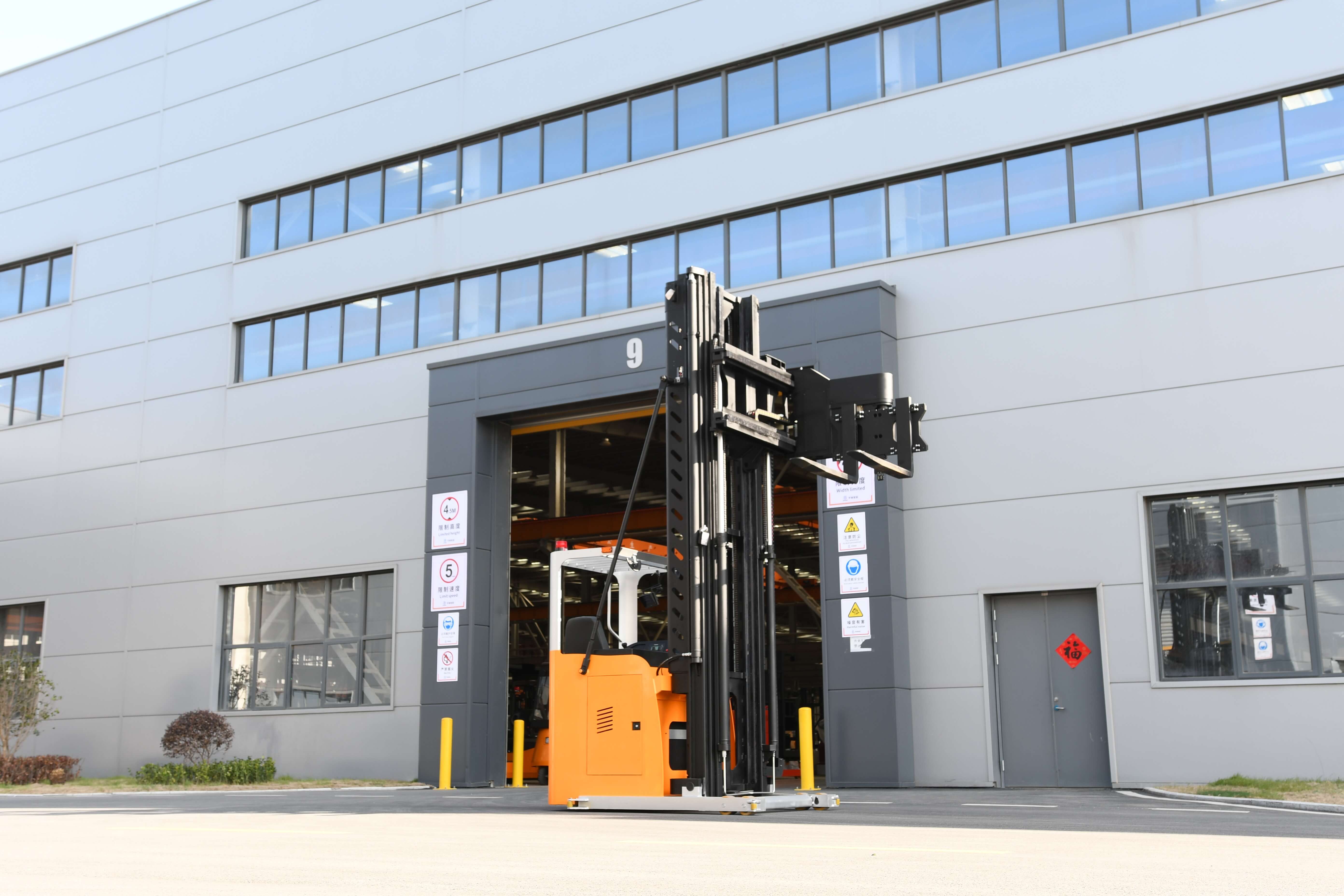 Factory Customization Narrow Aisle Forklift Electric Battery CDME15-65S 3 Way Pallet Stacker for Sale