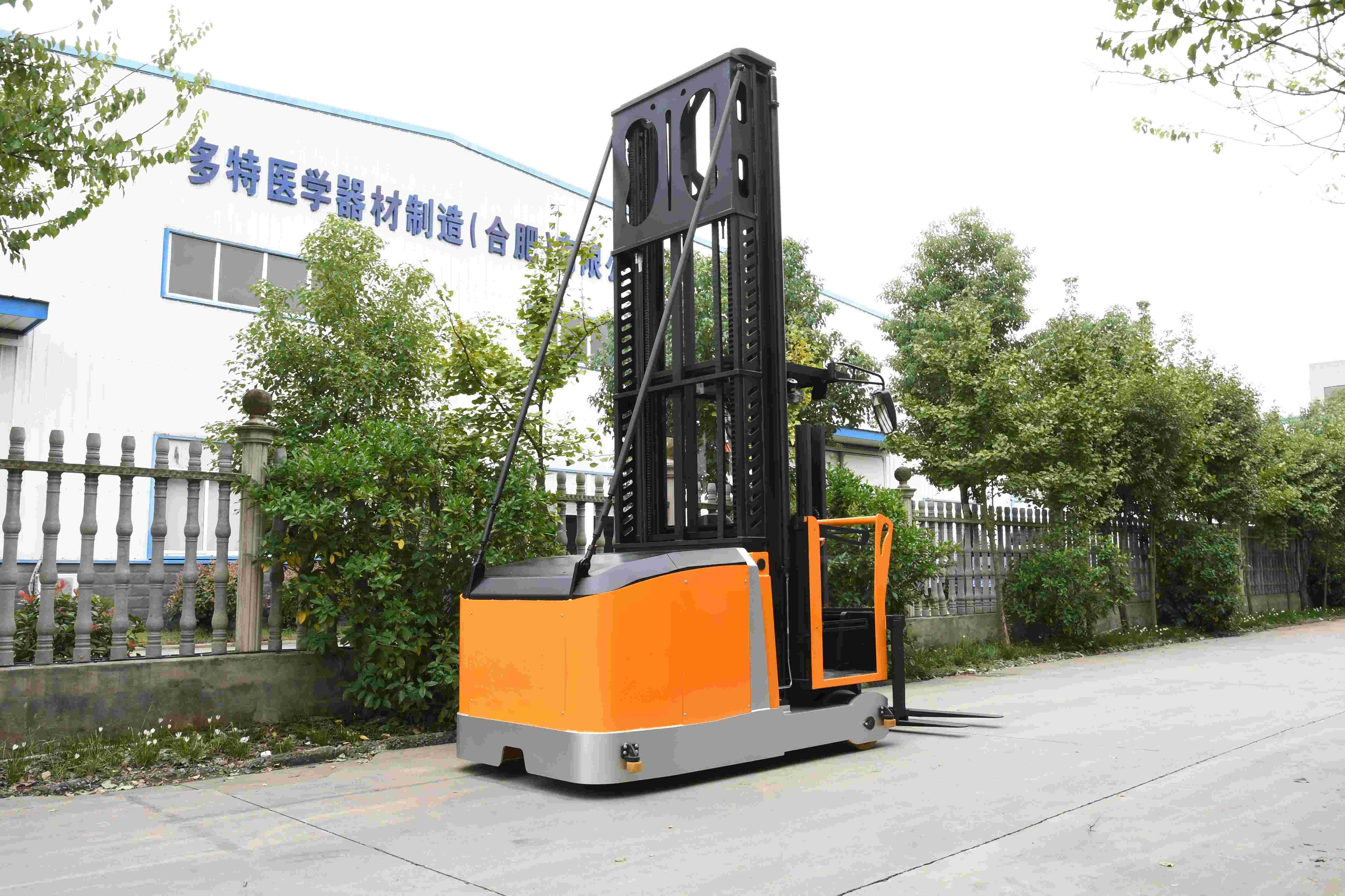 Durable CDMX15-60S Three Way Electric Hydraulic Pallet Stacker for Warehouse Construction Usage