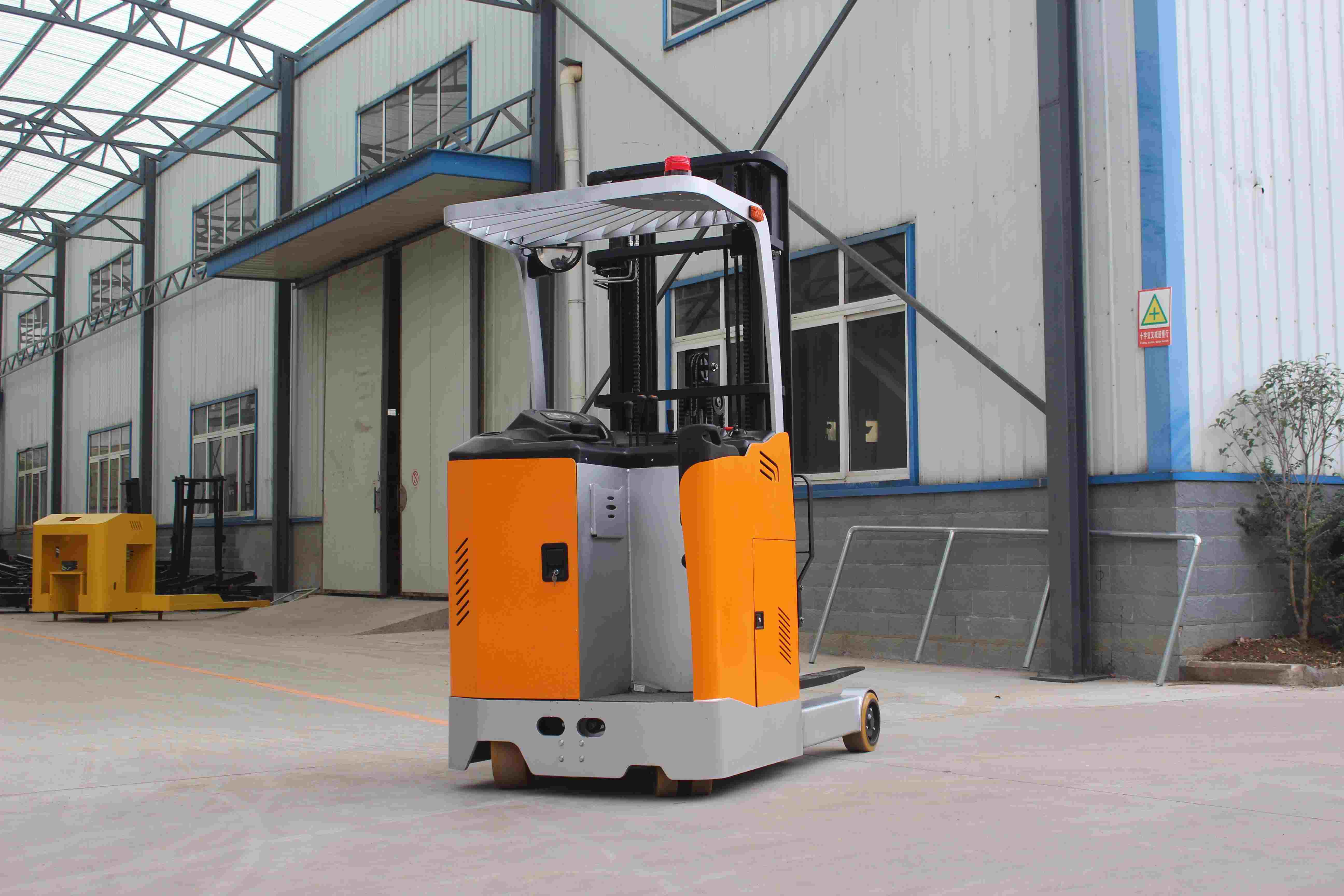 1.5Ton Warehouse Reach Truck CQD15M-80S Electric Reach Forklifts Standing Type Material Handling Equipments