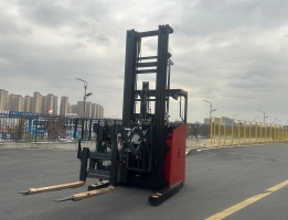 Double Deep Reach Truck Forklift CQD15X--60S Scissor Electric Reach Forklift With Camera Screen