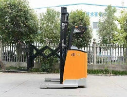 Double Deep Reach Truck CQD-X1.5 Ton Scissor Electric Reach Truck with Camera Screen 10M