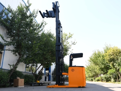 Three-Way Electric Pallet Stackers: The Smart Solution for High-Density Warehouse Storage