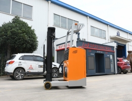 2000kg 2-Stage Mast Stand-On/Seated Reach Electric Forklift CQD15D-30 Battery Lift Truck Side Shifter Function 1.5 Ton Capacity