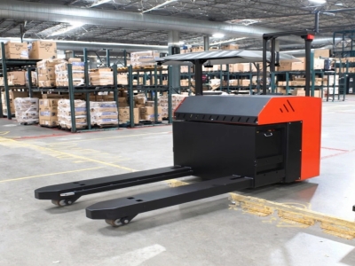 Electric Pallet Truck Improves Efficiency and Safety in Warehouses