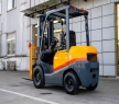 FORKLIFT 2-3.5Ton diesel Forklift with Automatic Transmission 2500 kg Warning Light and Full Sets of Lights