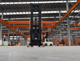 48V Electric Reach Forklift CQD15-30 for Warehouse Material Handling Equipment Reach Truck