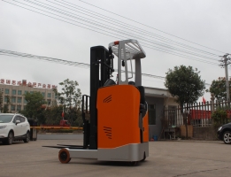 Certified Material Handling Equipments CQDE15C-40S Electric Reach Truck Seated Type Operation Reach Forklift