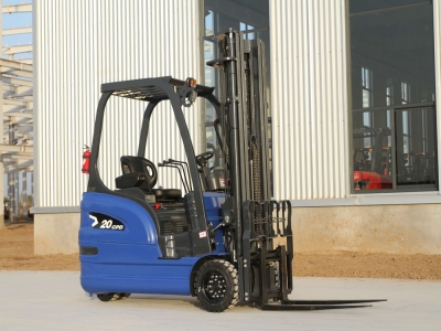5 Essential Tips for Safe and Efficient 3-Wheel Electric Forklift Operation