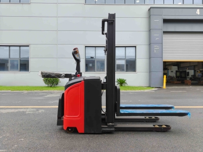 CBD30 Electric Pallet Truck: Boosting Warehouse Efficiency