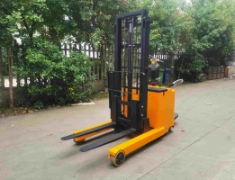 High Quality 1.5Ton Electric Powered Reach Forklift Stand-On Drive CQDA15-40S Material Handling Equipment