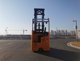 CQDE20-50S Electric Reach Forklift Three Stage Mast 5000mm Lifting Height Reach Truck for Warehouse