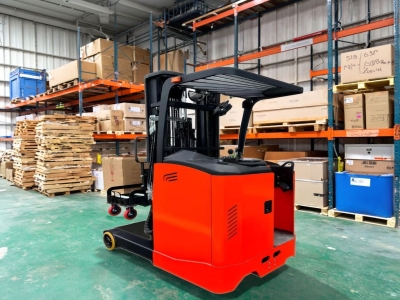 48V Battery-Powered Electric Reach Trucks: Revolutionizing Warehouse Efficiency